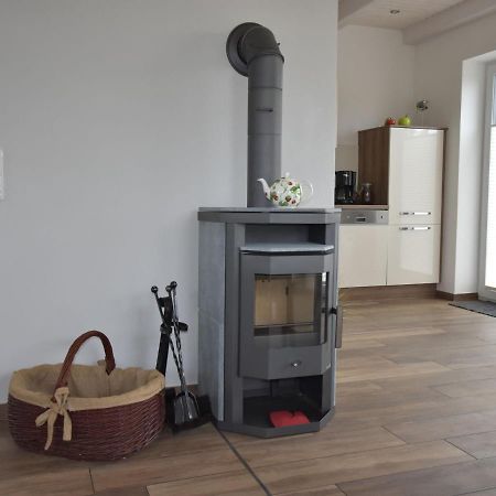 Cozy Holiday Home In Gross Schwansee With Sauna 외부 사진