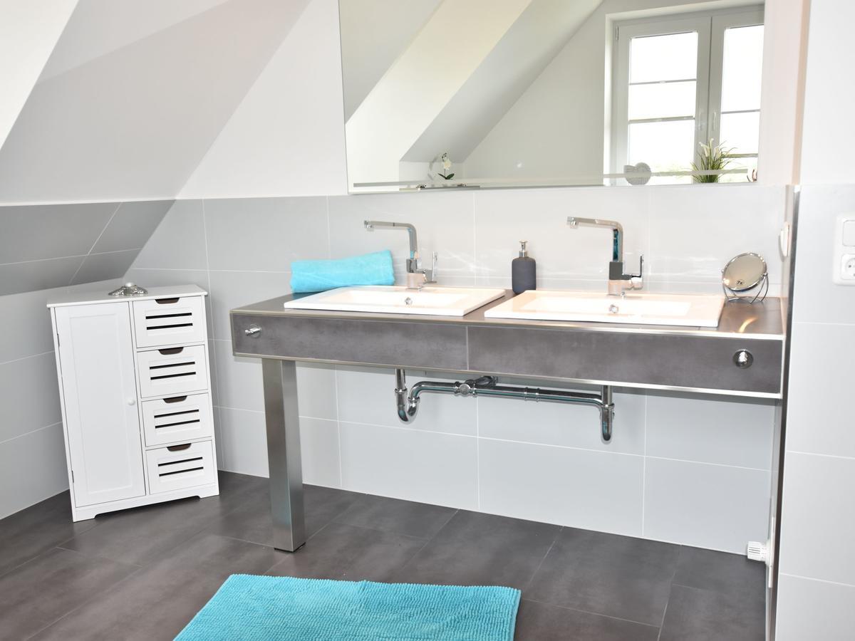 Cozy Holiday Home In Gross Schwansee With Sauna 외부 사진